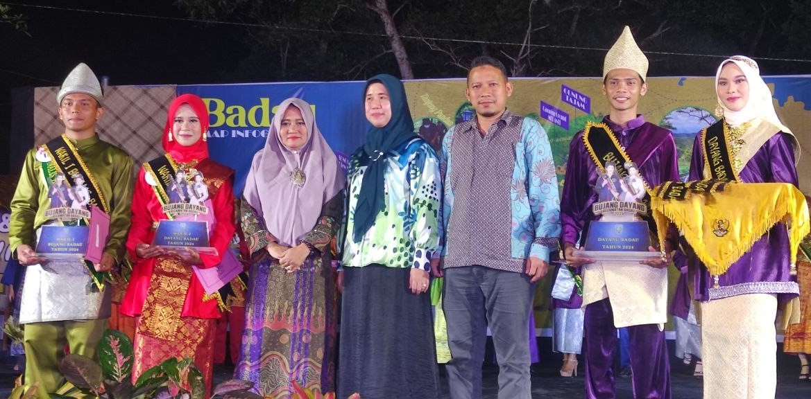 Malam Final Bujang Dayang Kabupaten Belitung Kecamatan Badau: Meriah dan Penuh Talenta