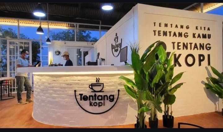 TENTANG SENJA DI TENTANG KOPI