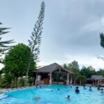 Pengen Berenang dengan View Pantai? Kampung Orange’s Belitung solusinya!