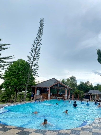 Pengen Berenang dengan View Pantai? Kampung Orange’s Belitung solusinya!