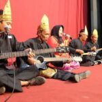 Harmoni Tradisi dan Potensi Ekonomi Kreatif Kesenian Keruncong  Stambul Fajar di Belitung