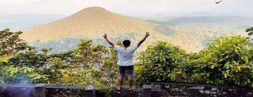 Gurok Beraye Surga Air Terjun Tersembunyi di Kaki Gunung Tajam Belitung