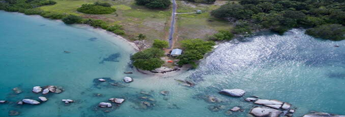 Pulau Seliu Surga Bahari dengan Danau Penghasil  Sedotan Purun yang Mendunia